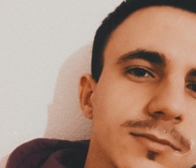 Denis, 27, Tearce