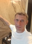 Vasiliy, 47, Moscow