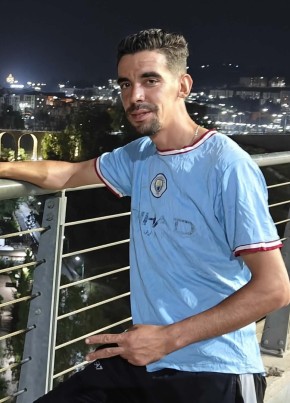 Nabil из Constantine 32 года