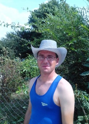 Антон, 47, Россия, Первоуральск