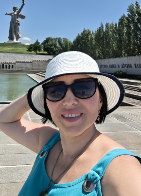 Гульназ из Уфы 44 года