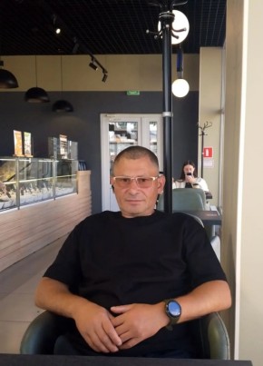 Александр из Воронежа 44 года