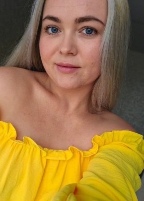 Карина из Орска 27 лет