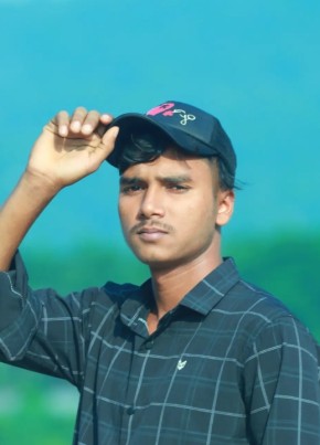 Sujoy из الرياض 19 лет