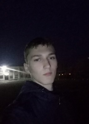Макс, 22, Россия, Сорочинск