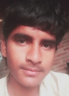 Fardeen saife, 18, India, New Delhi