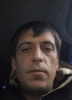 Максим