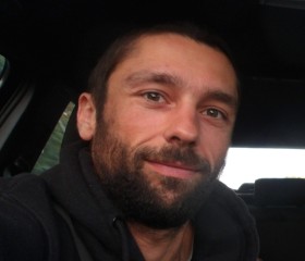 ju, 32, Limoges