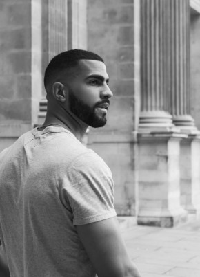 James Baleba, 35, France, Paris
