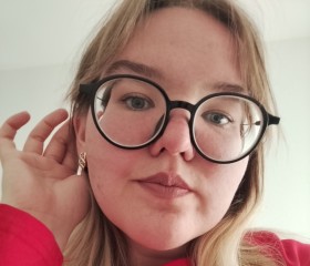 Anna, 22, Yekaterinburg
