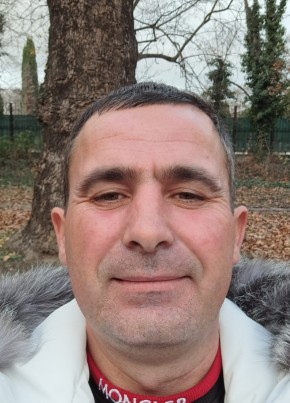 Саша Борисов, 40, Република България, Варна