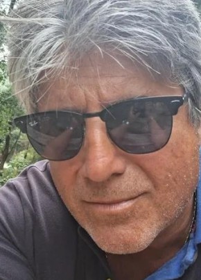 Никита из Paris 59 лет