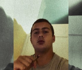 Matteo, 18, Vasto