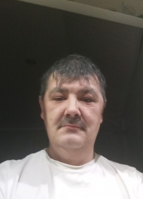 Виталий из Инты 48 лет