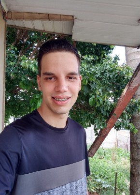 Michel, 22, República Federativa do Brasil, Passo Fundo