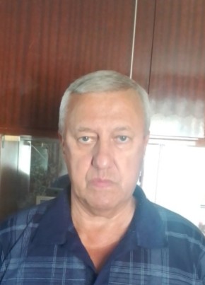 Виктор, 61, Россия, Комаричи