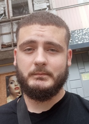Александр из Сочи 24 года