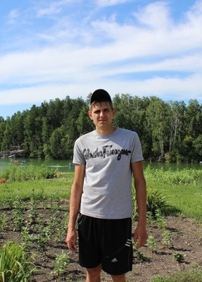 Егор, 29, Россия, Линево