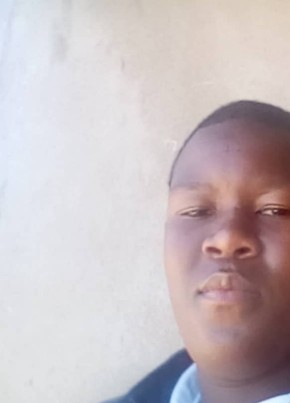 Lloyd, 25, Botswana, Gaborone