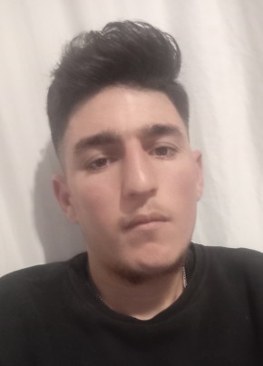 Zafer Burak, 19, Türkiye Cumhuriyeti, Tekfurdağ