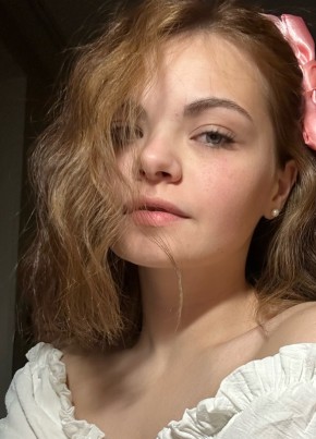 Анечка, 21, Россия, Москва