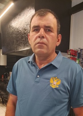 Роман из Москвы 45 лет