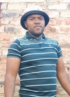 Thabiso из IGoli 30 лет