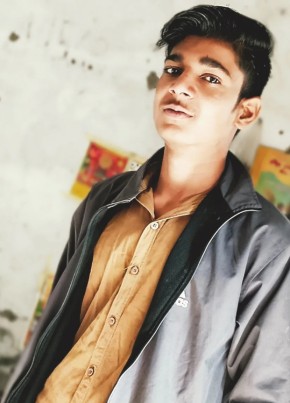 Avnesh lumar, 18, India, Delhi