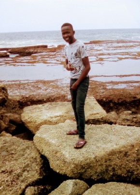 Francisco, 21, República de Moçambique, Xai-Xai