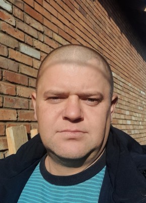 Артём, 36, Россия, Богучаны