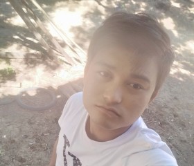 Ko Chan, 20, Yenangyaung