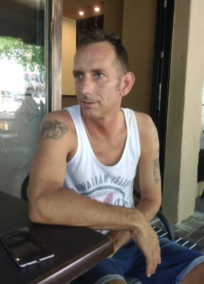 Carlos, 48, A Magyar Népköztársaság, Kaposvár