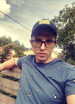 Денис, 29, Россия, Псков