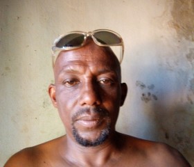 Mèd, 50, Antananarivo