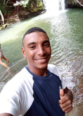 Marcelo, 26, República Federativa do Brasil, Goiânia