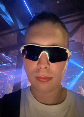 Кирилл из Ярославли 23 года