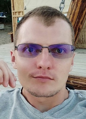 Alex, 34, Република България, Варна