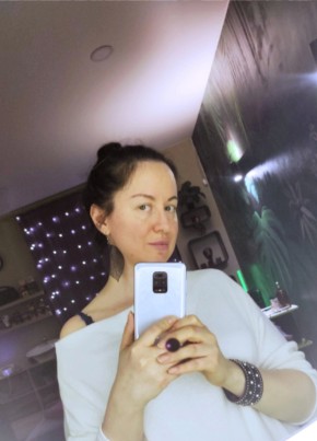 Mila, 42, Russia, Saint Petersburg
