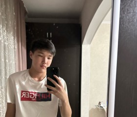 Amir, 18, Bishkek