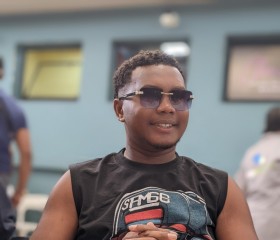 Francis, 28, Antalaha