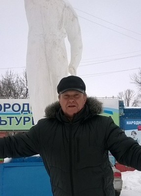 Александр, 64, Россия, Пугачев