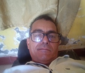 Khaled, 38, Algiers