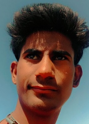 Gopi, 20, India, Ludhiana