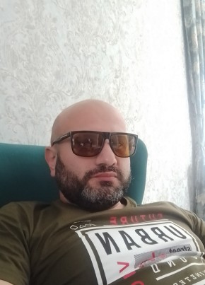 Влад, 42, Россия, Кабардинка