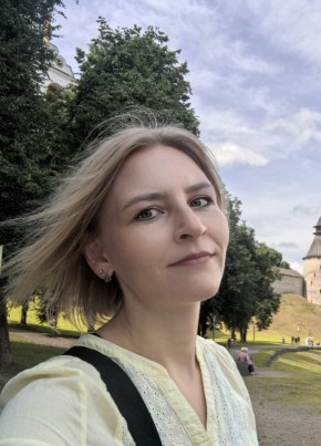 Алёна из Гатчины 36 лет