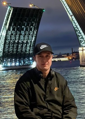 Дим из Санкт-Петербурга 22 года