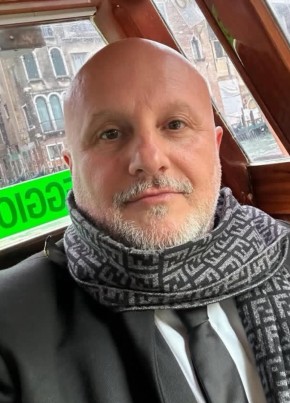 I из Frankfurt am Main 65 лет