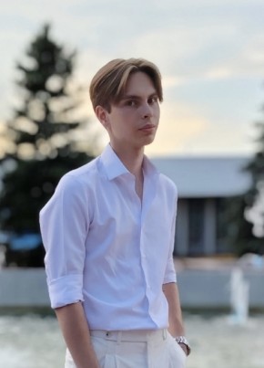 Артём из Елабуги 19 лет