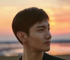 Cassiopeia, 30, Hailar