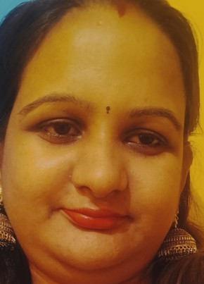 DIVYA RASTOGI, 30, India, Lucknow